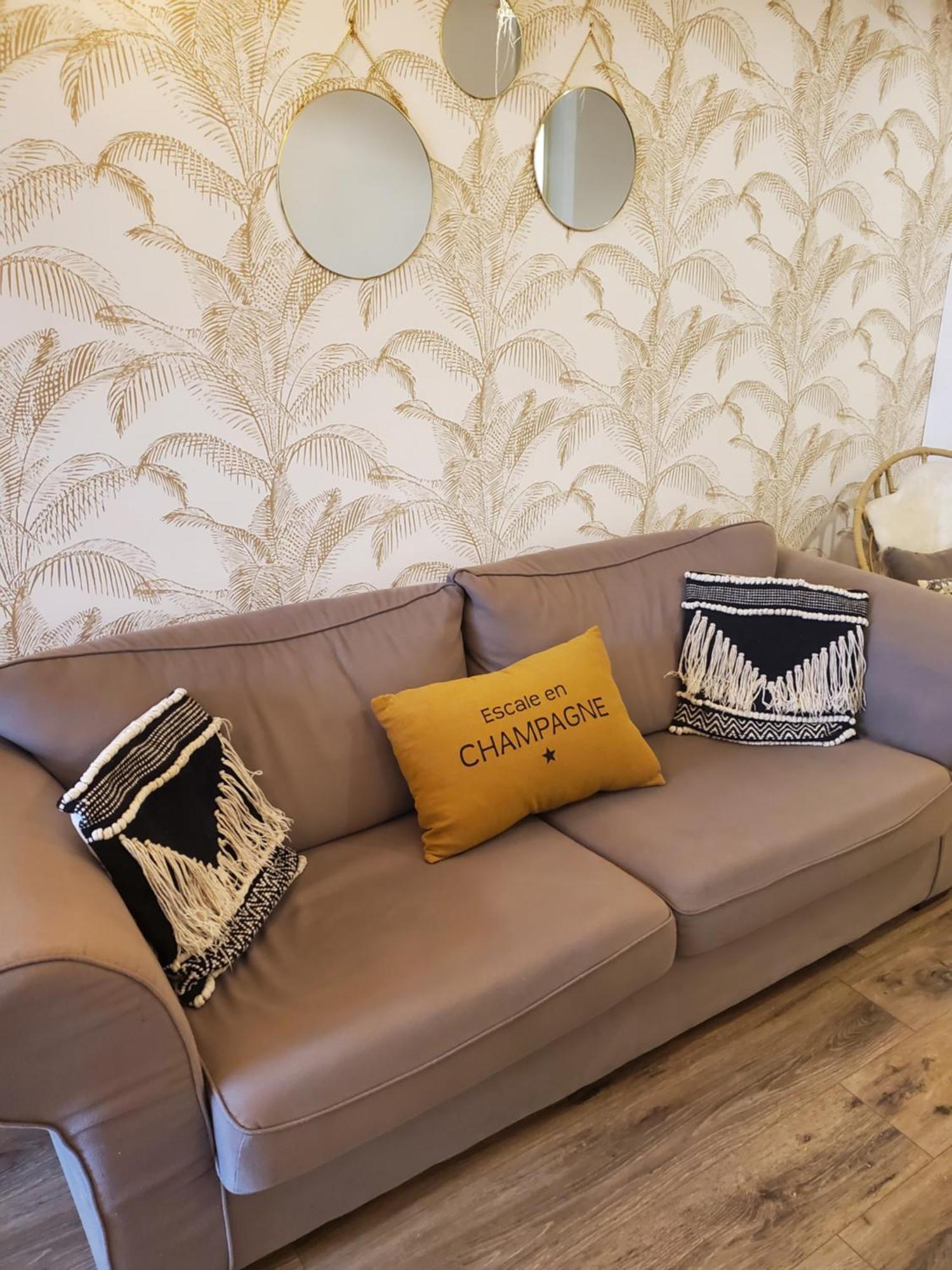Le Rive-gauche équipé, 2 à 2 Pas De La Gare -- Wifi - Tv Connectée Appartement Châlons-en-Champagne